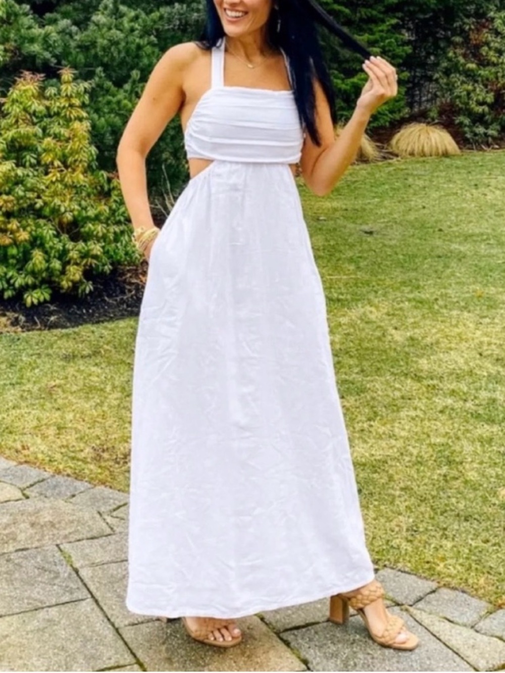 White Linen Maxi Dress with Side Cutouts - Picture 5 of 6